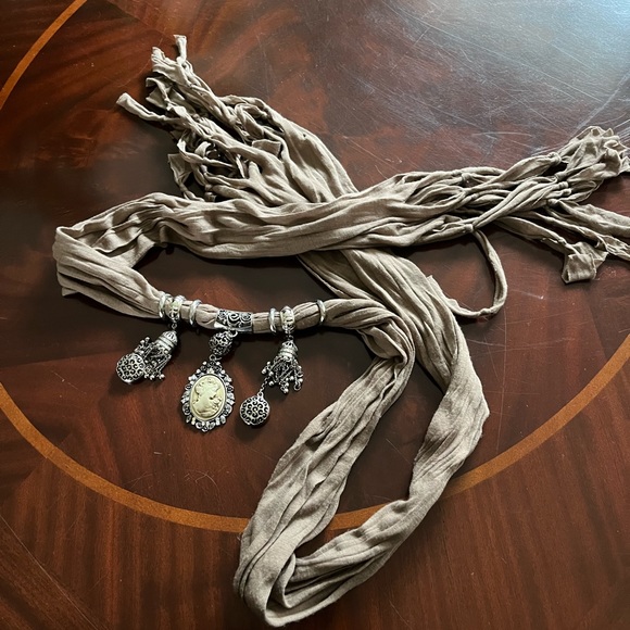 Scarf - Picture 3 of 3